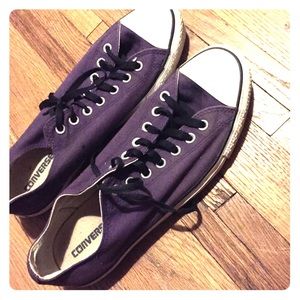Purple Low top Converse